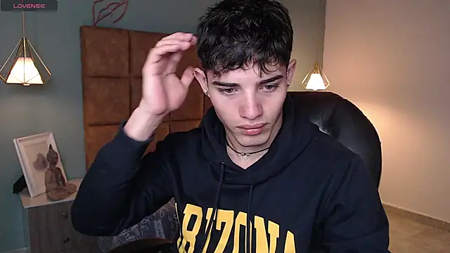 AlejooTwink online show from 02.04.25