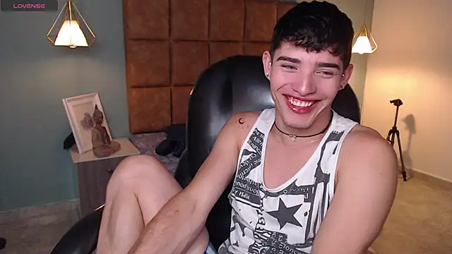 AlejooTwink online show from 02.04.25