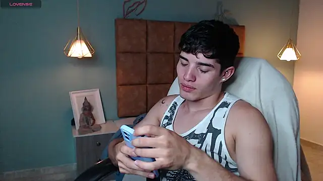 AlejooTwink online show from 02.13.25