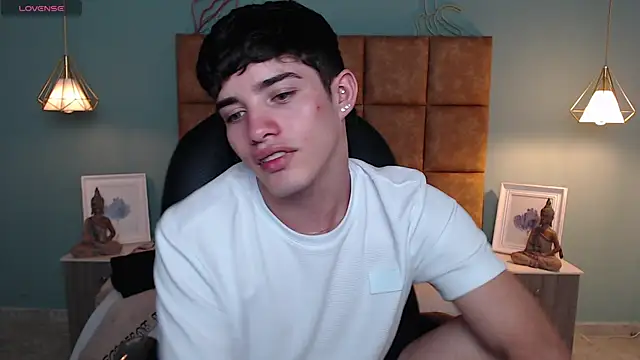 AlejooTwink online show from 02.15.25