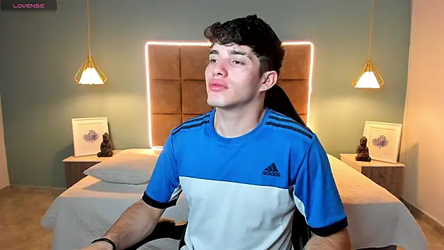 AlejooTwink online show from 02.26.26