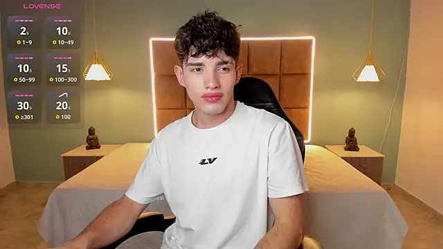 AlejooTwink online show from 06.10.26