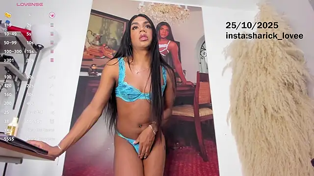 Snapshot of Sharicklovee chatting on 10.25.25 Sharicklovee online show from 10.25.25