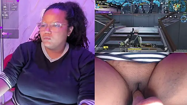 Snapshot of MhiaRey chatting on 11.23.25 MhiaRey online show from 11.23.25