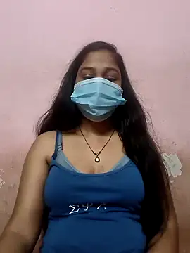 Snapshot of Queen_zara1 chatting on 09.24.25 Queen zara1 online show from 09.24.25