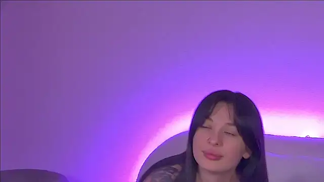 AlexandraBloom online show from 02.09.25