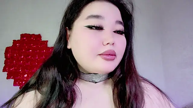 amina moonlightt online show from 02.18.25