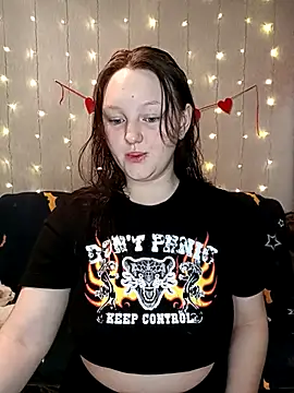 Aria  Dark online show from 02.22.25