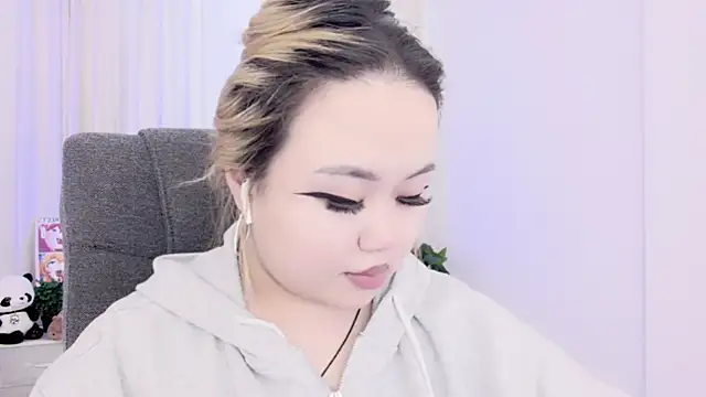 amelia sunlight online show from 03.19.25