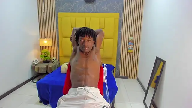 Snapshot of chimi88 chatting on 11.13.25 chimi88 online show from 11.13.25