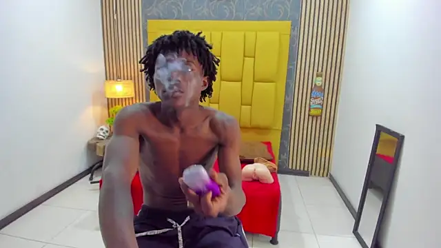 Snapshot of chimi88 chatting on 11.14.25 chimi88 online show from 11.14.25