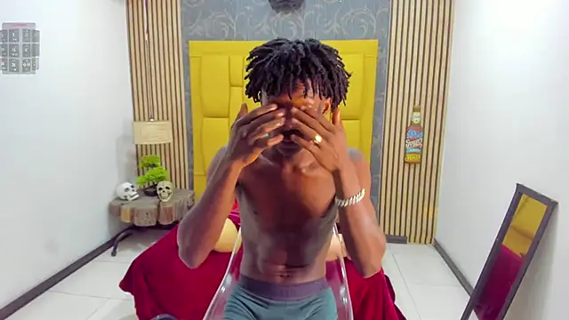 Snapshot of chimi88 chatting on 11.30.25 chimi88 online show from 11.30.25