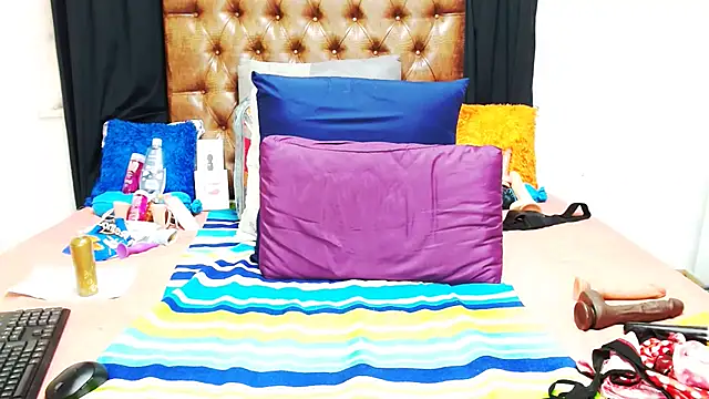 Hotxbums22 online show from 10.07.25