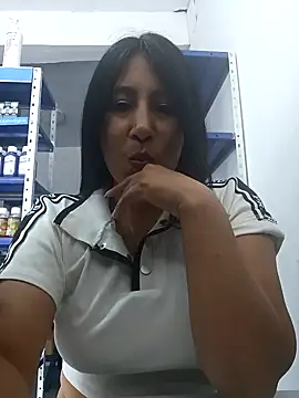 Snapshot of Megan_jennerr chatting on 11.12.25 Megan jennerr online show from 11.12.25