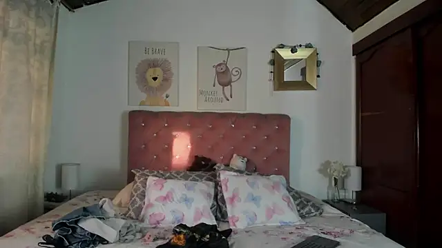 CelessteRedds online show from 09.16.25