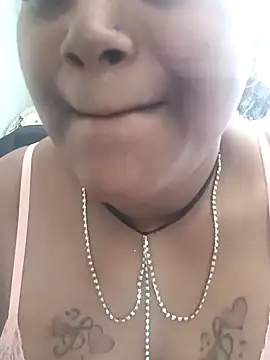 Snapshot of indiansuga chatting on 02.22.25 indiansuga online show from 02.22.25