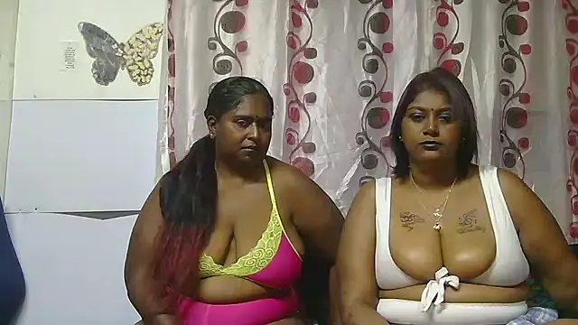 Snapshot of indiansuga chatting on 11.29.25 indiansuga online show from 11.29.25