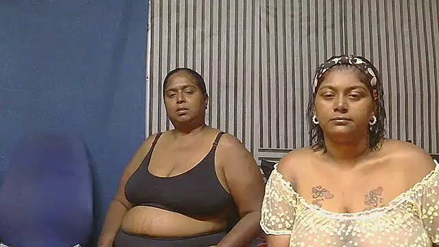 Snapshot of indiansuga chatting on 12.04.25 indiansuga online show from 12.04.25