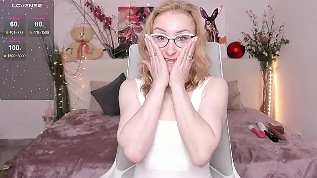 MadissonKiss online show from 11.22.25