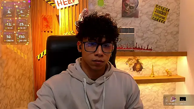 Snapshot of AkazaBoy_ chatting on 10.22.25 AkazaBoy  online show from 10.22.25