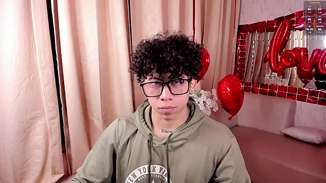 AkazaBoy  online show from 02.18.26