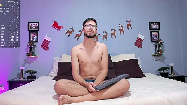 ETHAN ADAM online show from 12.10.24