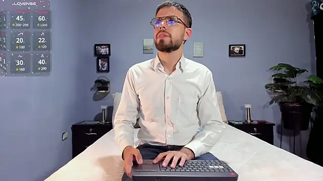 ETHAN ADAM online show from 02.11.25