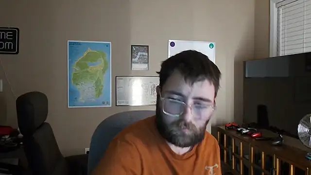 Snapshot of silverfish325 chatting on 12.16.25 silverfish325 online show from 12.16.25