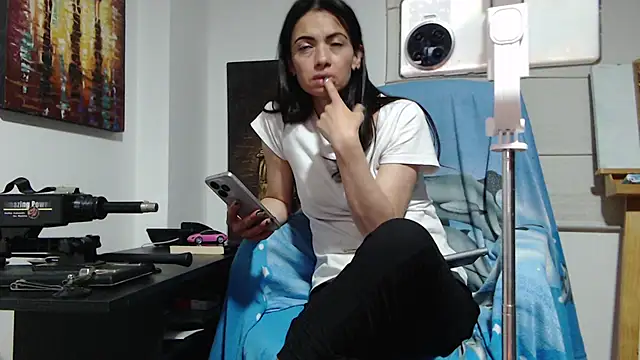 Snapshot of Afrodita_Arggeniss chatting on 12.11.24 Afrodita Arggeniss online show from 12.11.24