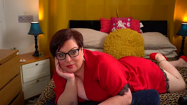 Snapshot of xXMiss_BLK chatting on 11.16.25 xXMiss BLK online show from 11.16.25