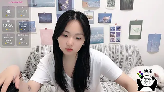 Snapshot of LiLiYbaby chatting on 11.18.25 LiLiYbaby online show from 11.18.25