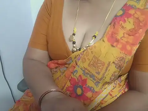 Snapshot of Swathi_sexy chatting on 12.19.25 Swathi sexy online show from 12.19.25