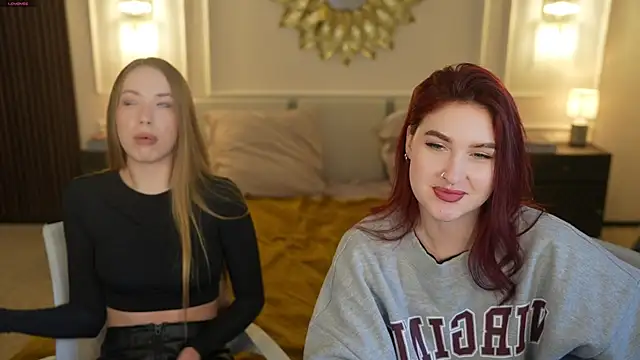 Magnetic Mia  online show from 03.03.25