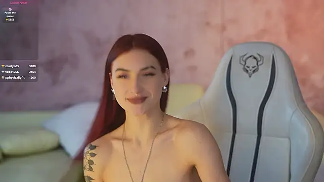 Magnetic Mia  online show from 02.03.26