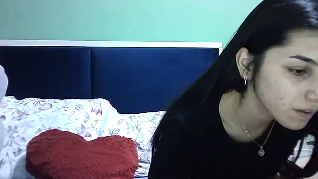 Ahotkittyxxx online show from 12.15.24