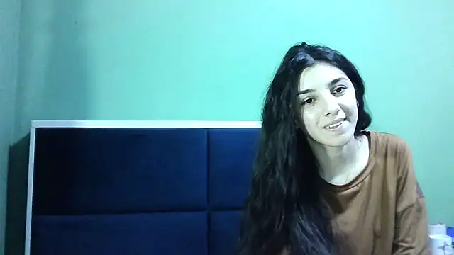 Ahotkittyxxx online show from 12.18.24