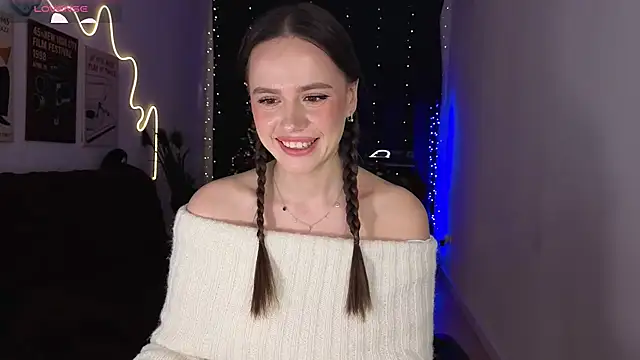 Emillias online show from 12.05.25