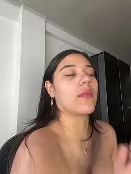 Snapshot of floriamANDjazmin chatting on 03.30.26 floriamANDjazmin online show from 03.30.26