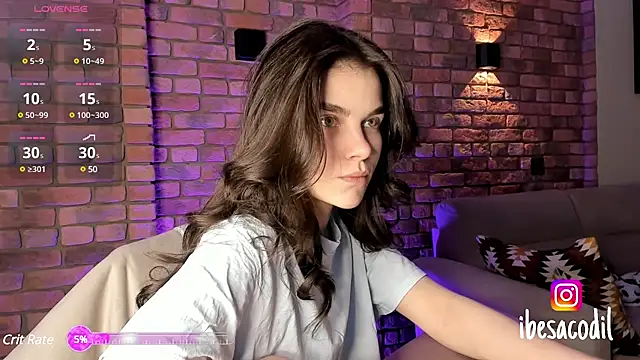 Snapshot of adriana_allien chatting on 01.20.25 adriana allien online show from 01.20.25