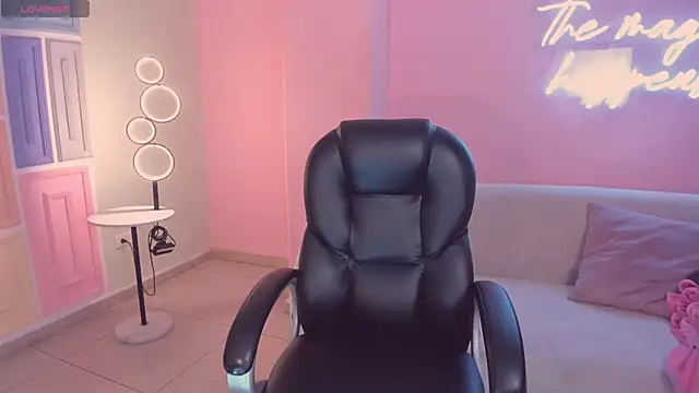 TaraLawrence online show from 02.08.26