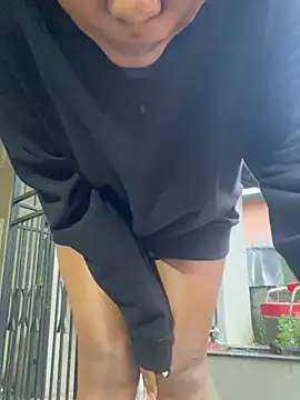 Snapshot of BeautyAuroa chatting on 02.17.25 BeautyAuroa online show from 02.17.25