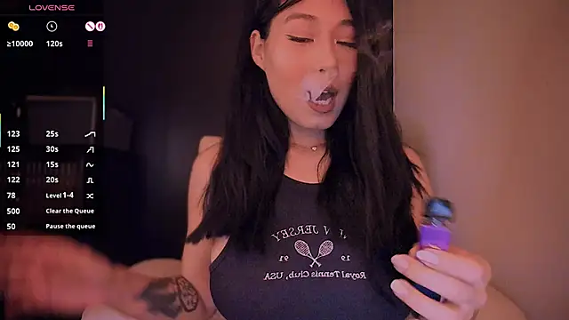 kimmy chi  online show from 11.26.25