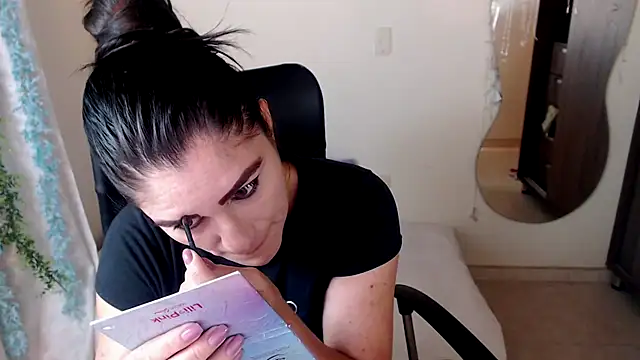 LUCY LI online show from 12.07.24