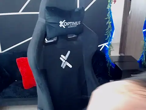 LUCY LI online show from 09.11.25