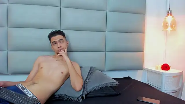 candy-vera online show from 12.15.24