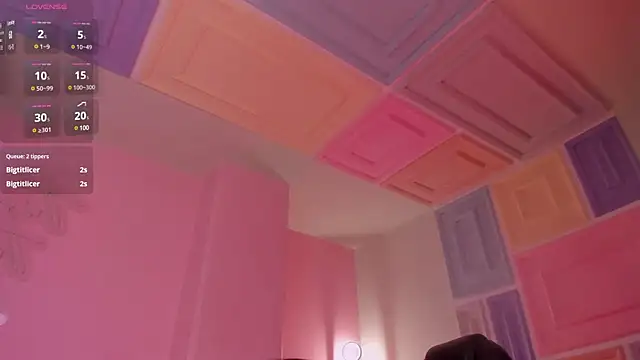 MaddisonLowe online show from 03.08.25