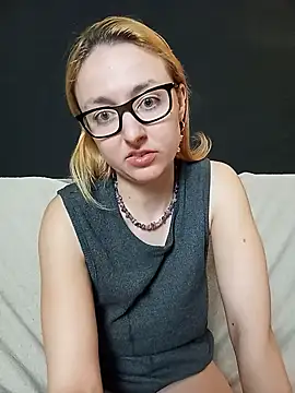 Snapshot of Sexy-Milf-Big chatting on 12.03.24 Sexy-Milf-Big online show from 12.03.24