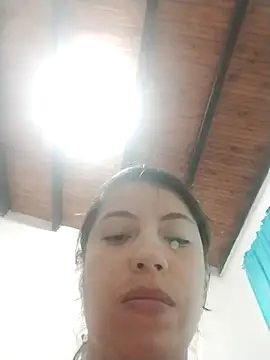 Snapshot of lisseth chatting on 12.27.24 lisseth online show from 12.27.24