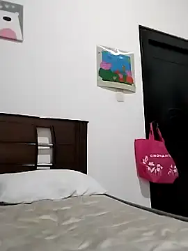 Snapshot of lisseth chatting on 02.04.25 lisseth online show from 02.04.25