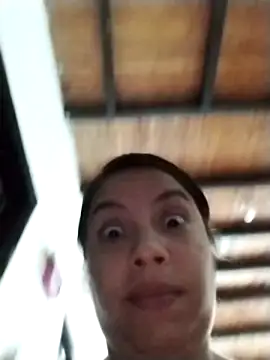 Snapshot of lisseth chatting on 02.05.25 lisseth online show from 02.05.25